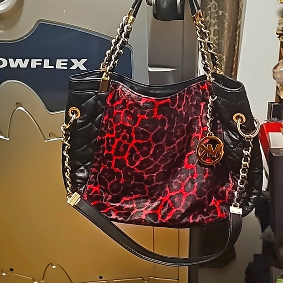 Michael Kors Red and Black Leopard Print Calf-Hair Shoulder/Hand Bag - Picture 8 of 8